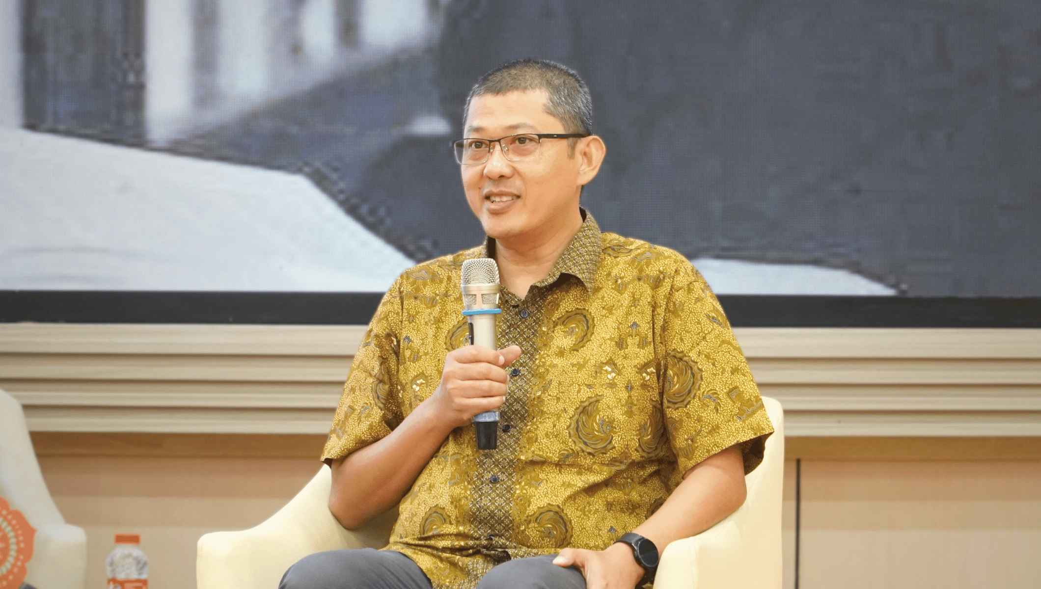 Dokumentasi Seminar Nasional Hukum UMPKU 13