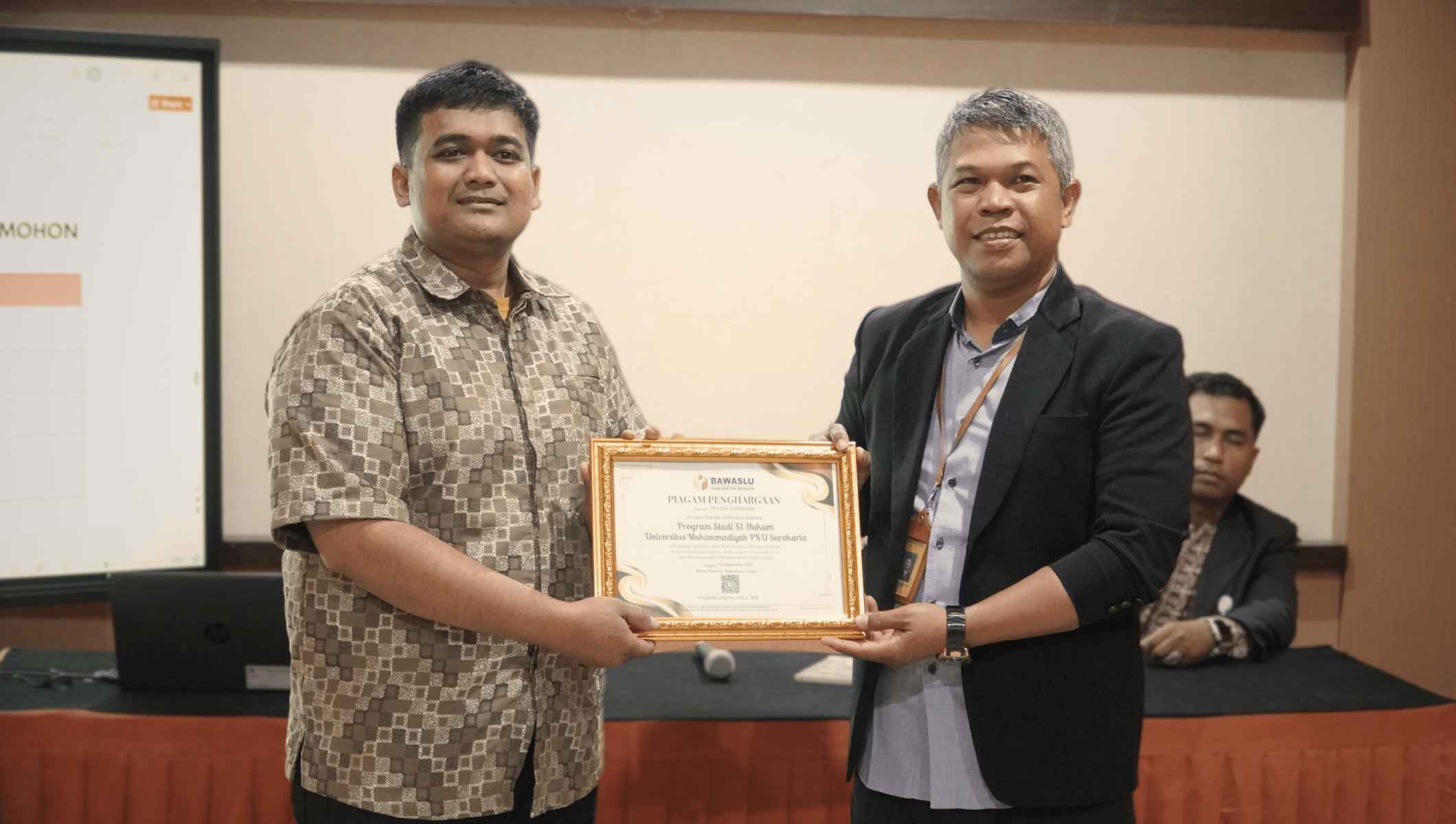 Ucapan terima kasih pihak UM PKU Surakarta kepada pihak Bawaslu Sragen